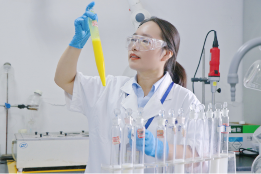 ：厝松褪遣偻蟹⒅行闹萍了氖抑魅瘟踅鹆峄衿2025年“青岛拔尖人才”